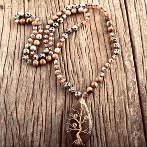 BOHEMIAN NATURAL STONE NECKLACE